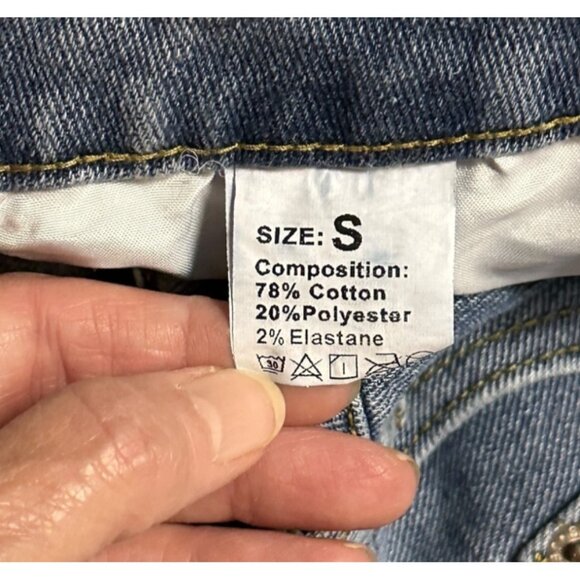 Distressed Denim High-Waisted Shorts With Button Fly & Frayed Hem - Picture 3 of 12